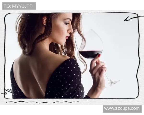 足球传奇与红酒佳酿的完美邂逅展现球星风采与酒文化魅力